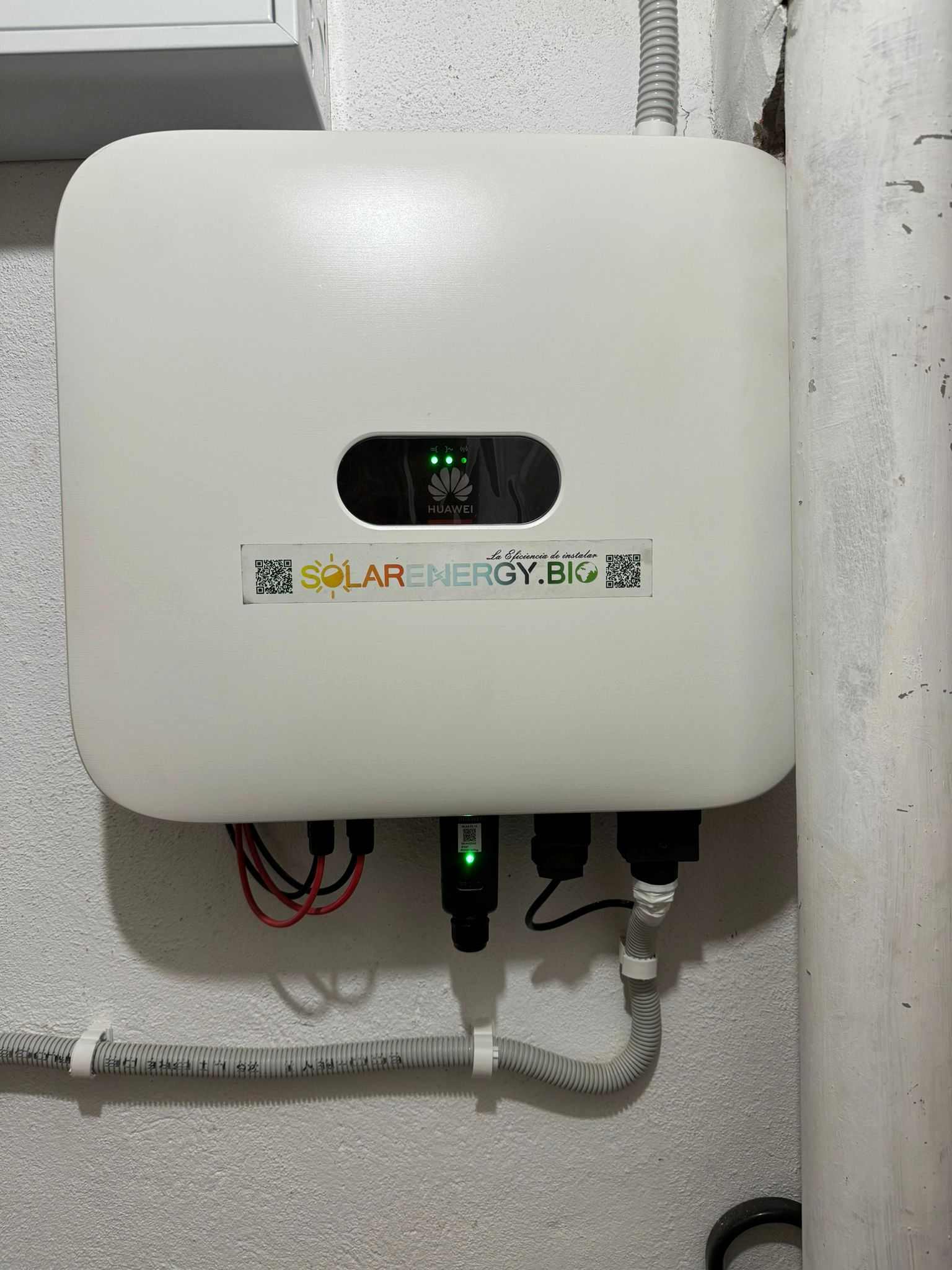 Inversor Huawei instalado en comunidad de propietarios