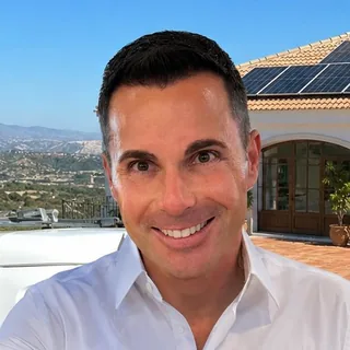 Retrato ilustrativo de Julien creado con IA a partir de su fotografía
