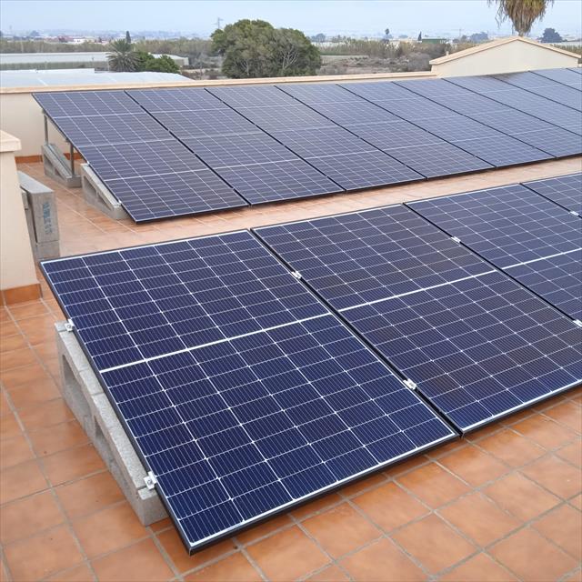 Instalación de placas solares en Almería
