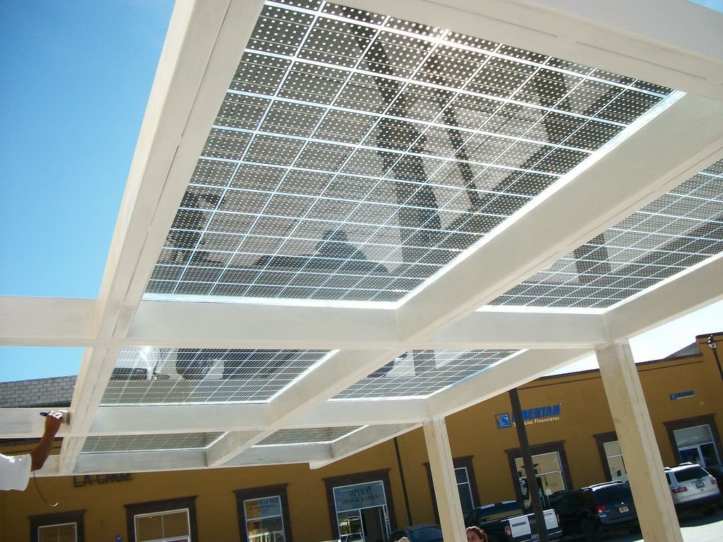Pérgola solar en madera con paneles transparentes 3Kw-5Kw-8Kw